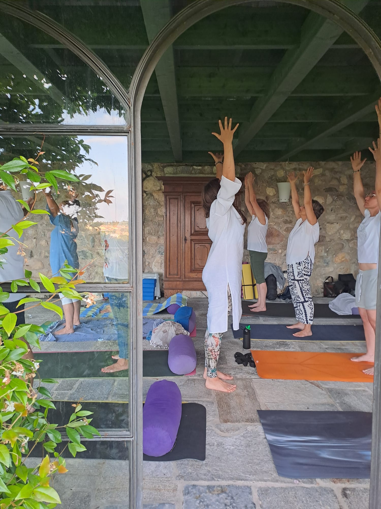 Yoga con Emma a Villa Arcadio